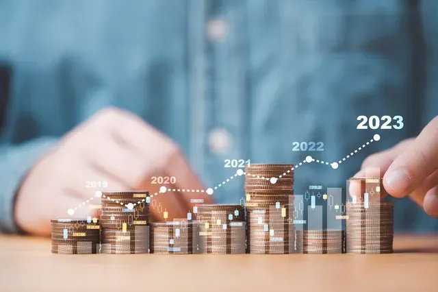 Czy firma windykacyjna może naliczać odsetki? Sprawdź, co mówi prawo