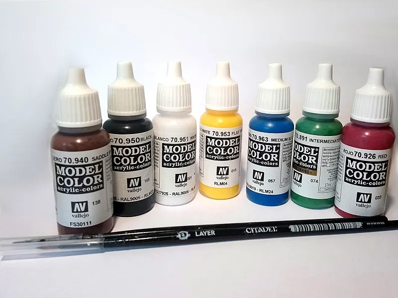 Jakie farbki do malowania figurek? Najlepsze rodzaje i techniki