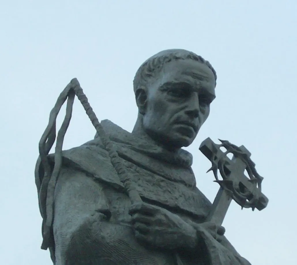 Kto jest patronem Warszawy: poznaj niezwykłą historię duchowego opiekuna