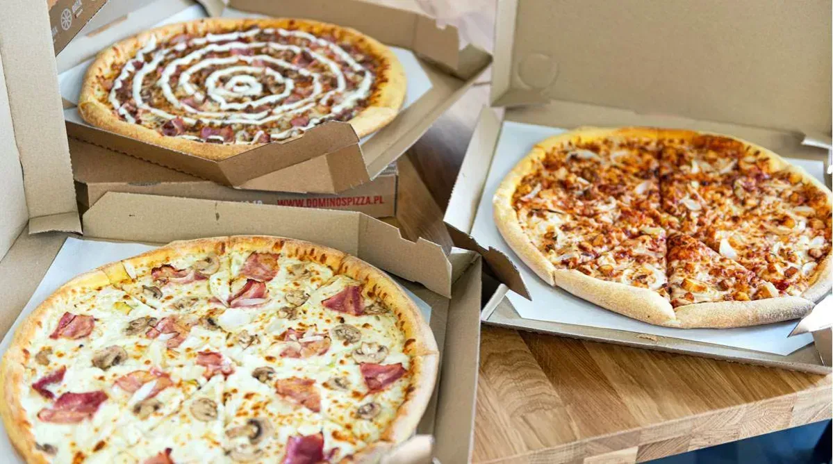 Pizza XXL Domino's - Ile cm ma naprawdę ta popularna pizza? Pizza XXL Domino's - Ile cm ma naprawdę ta popularna pizza?