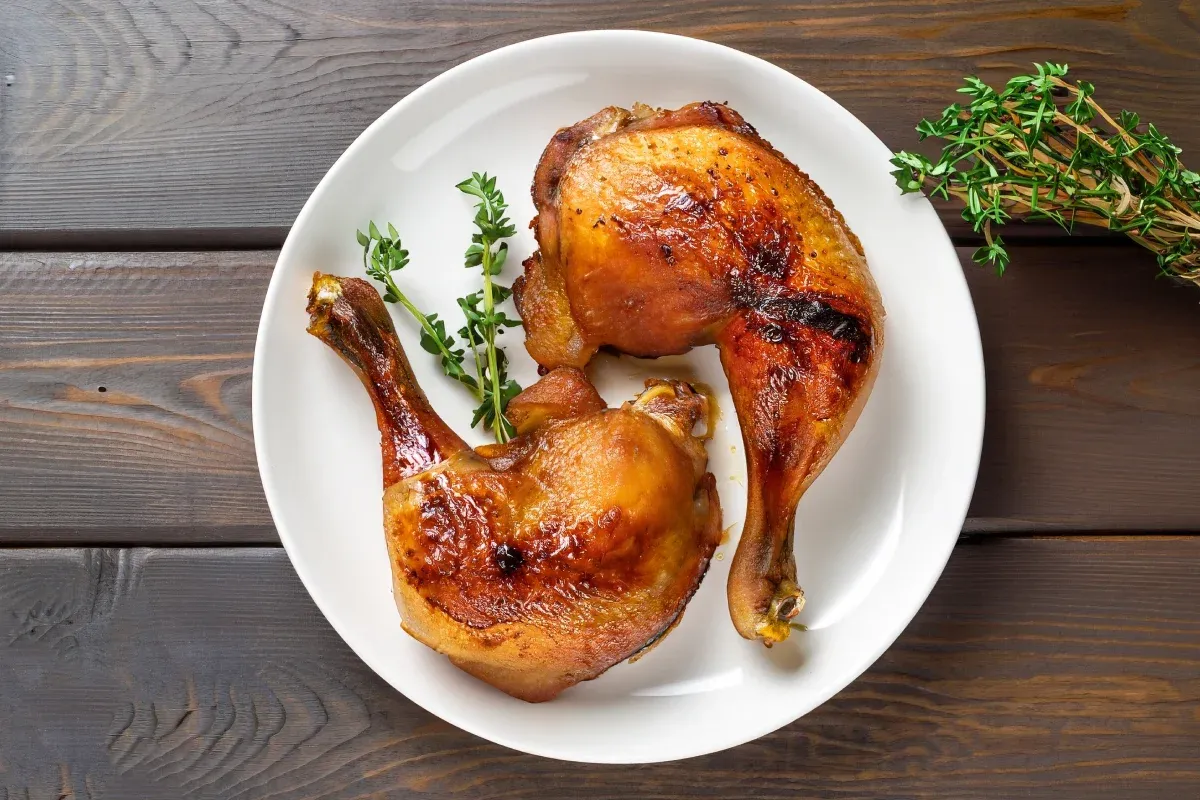 Co zrobić z udka kurczaka - proste przepisy i smakowite dodatki Co zrobić z udka kurczaka - proste przepisy i smakowite dodatki