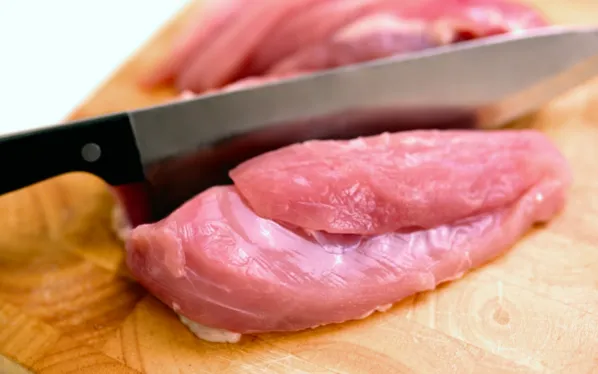 Jak wybrać dobrej jakości mięso – kluczowe wskazówki dla konsumentów