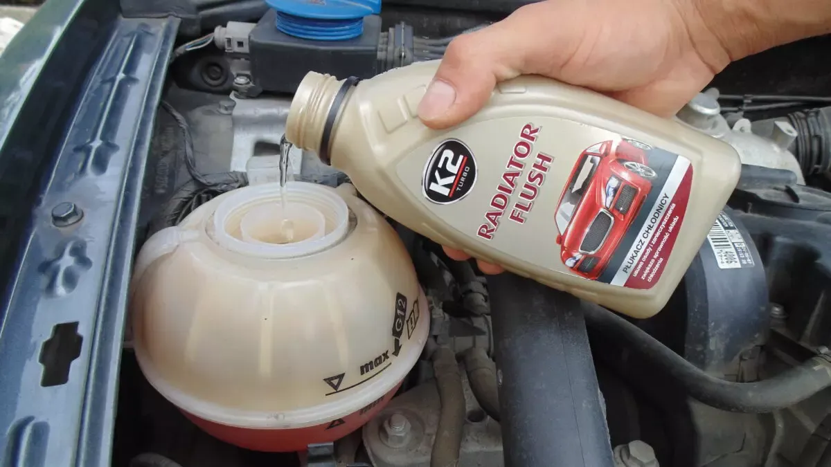 Jak odkamienić układ chłodzenia w samochodzie i uniknąć kosztownych napraw