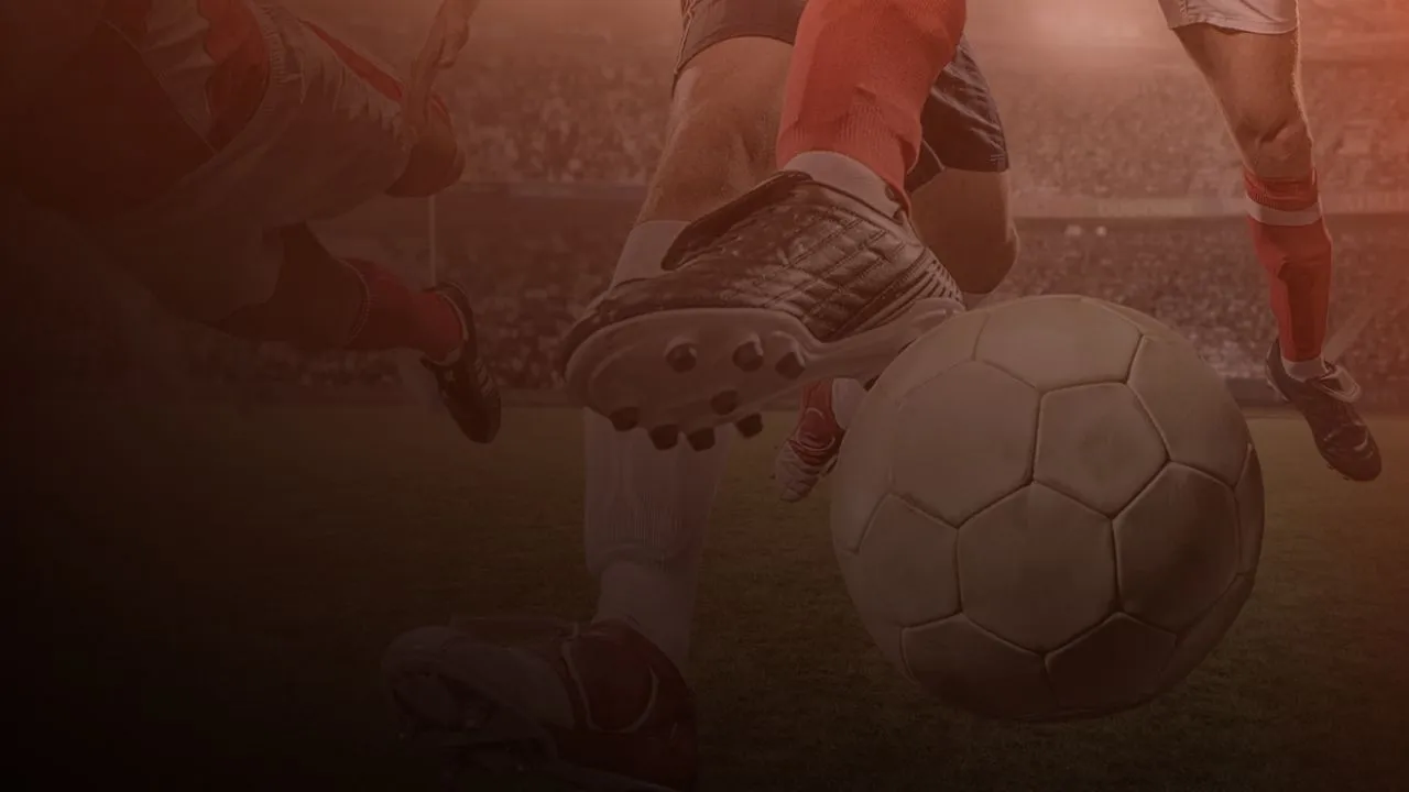 Kto dziś gra w piłkę nożną? Sprawdź mecze i transmisje na dziś