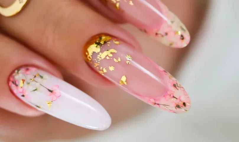 Jak nakładać ozdoby na paznokcie - praktyczne techniki i triki, które działają Jak nakładać ozdoby na paznokcie - praktyczne techniki i triki, które działają