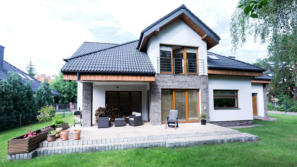 Czarne dachy i okna: idealne połączenia dla Twojego domu