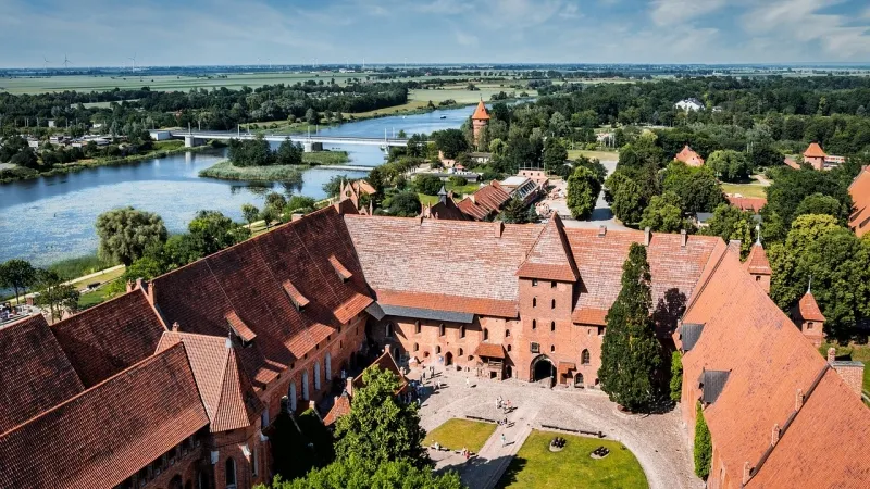 Ciekawe fakty o zamku w Malborku, które zaskoczą każdego miłośnika historii Ciekawe fakty o zamku w Malborku, które zaskoczą każdego miłośnika historii