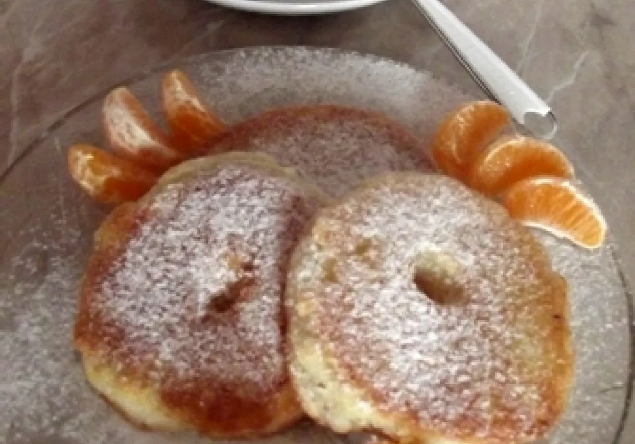 Przepis na ananasa w cieście – zachwyć gości pysznym deserem!