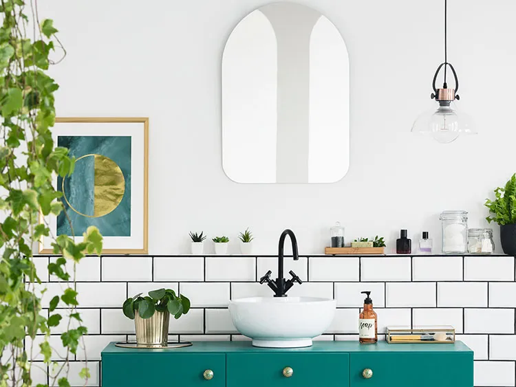 Płytki w łazienkach do jakiej wysokości? Oto kluczowe wskazówki