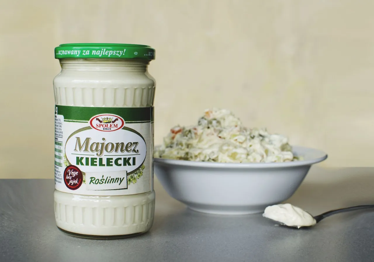 Gdzie kupić majonez kielecki roślinny? Sprawdź najlepsze opcje