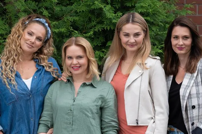 Ile odcinków ma serial Przyjaciółki? Liczba sezonów i gdzie oglądać