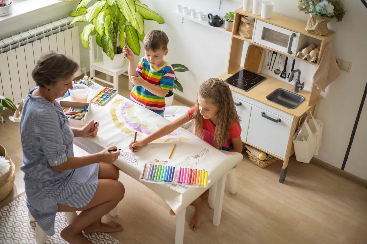 Kreatywne zabawy w domu dla dzieci