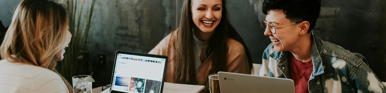 Jak szukać pracy po studiach i uniknąć najczęstszych błędów