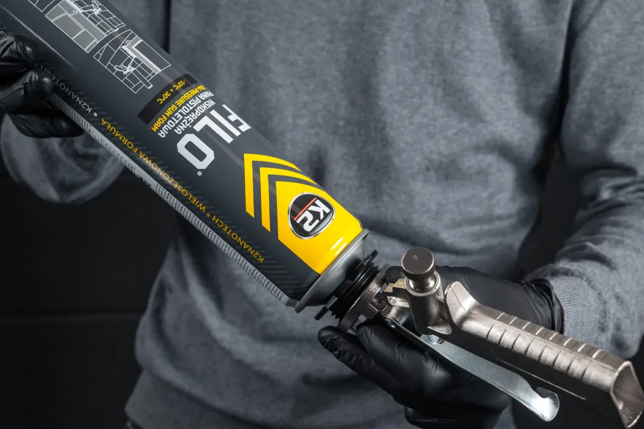 Jak prawidłowo używać pianki montażowej niskoprężnej – uniknij błędów i oszczędź czas