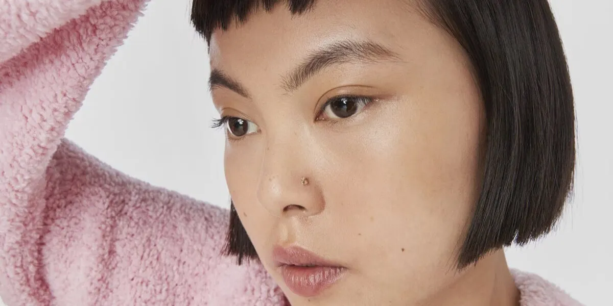 Ile kosztuje piercing nosa? Zaskakujące ceny i co wpływa na koszt