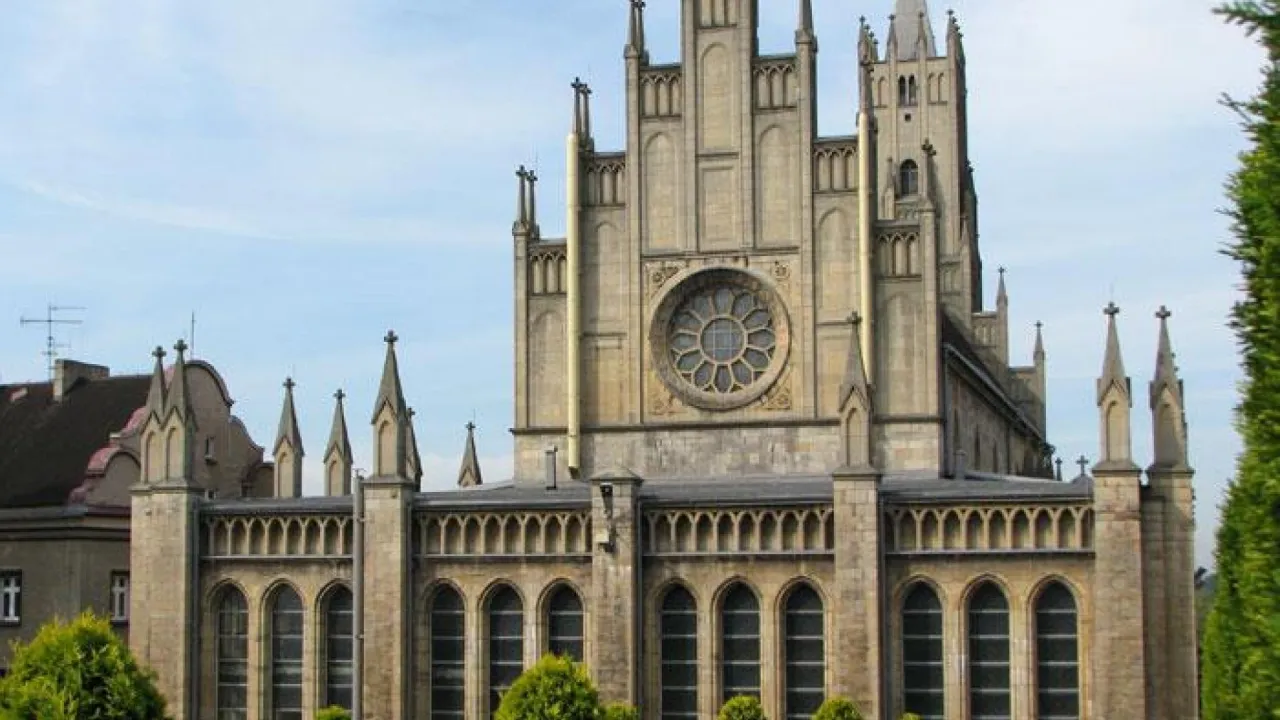 Najlepsze atrakcje w Imielinie, które musisz odwiedzić podczas wizyty