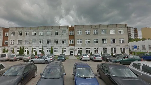 Jak znaleźć pierwszy urząd skarbowy w Radomiu? Kontakt, godziny i oceny obsługi.