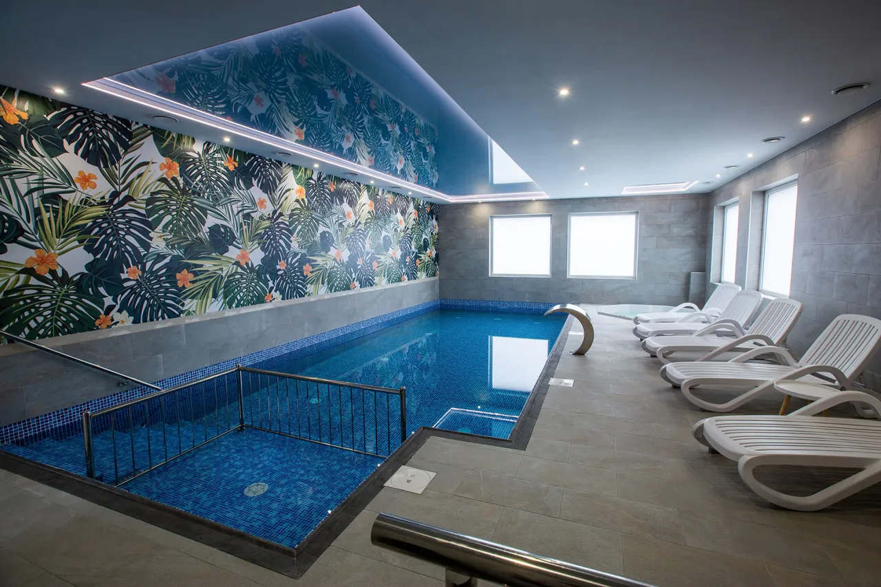 Najlepsze hotele na Jurze z basenem: Relaks i rozrywka dla każdego