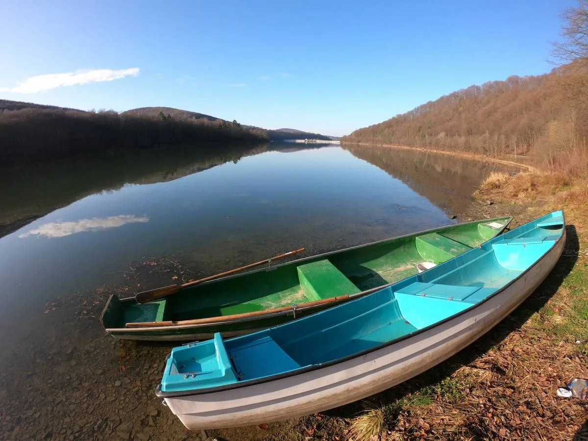 Jezioro Myczkowieckie - fascynująca historia i atrakcje turystyczne