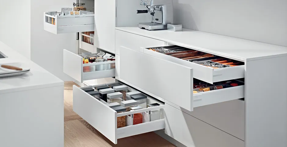 Jak przerobić szafki kuchenne na szuflady i zyskać więcej miejsca w kuchni