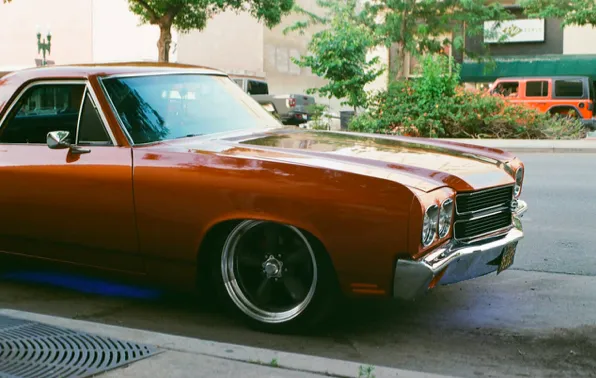 Dla fanów czterech kółek – najlepsze prezenty motoryzacyjne roku