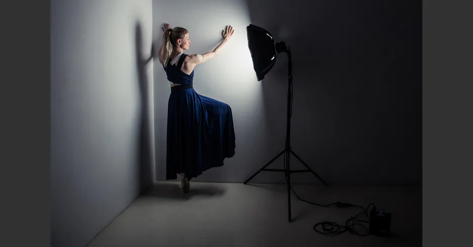 Lampa błyskowa TTL czy manual - poznaj różnice i wybierz najlepszą opcję