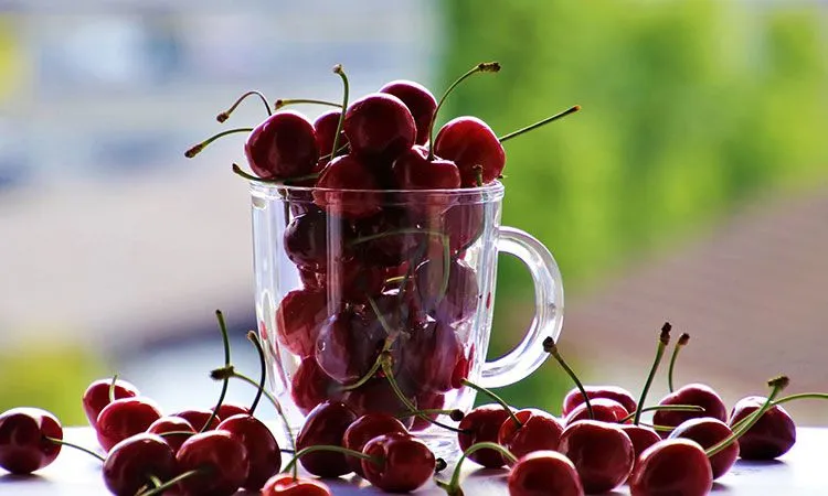 Jak zrobić sok z czereśni – prosty przepis, który zachwyci smakiem