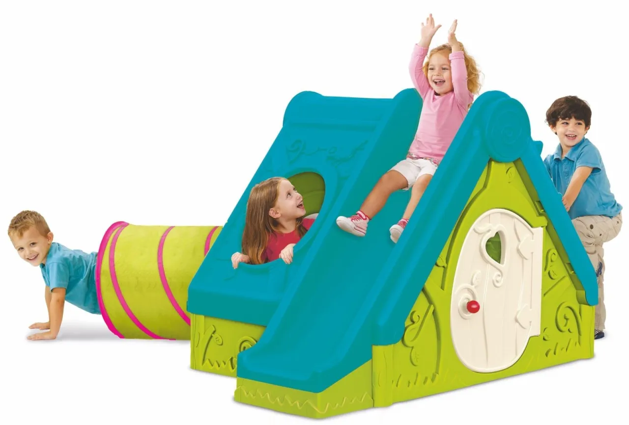 Domek plastikowy ze zjeżdżalnią: Idealny plac zabaw dla Twojego dziecka