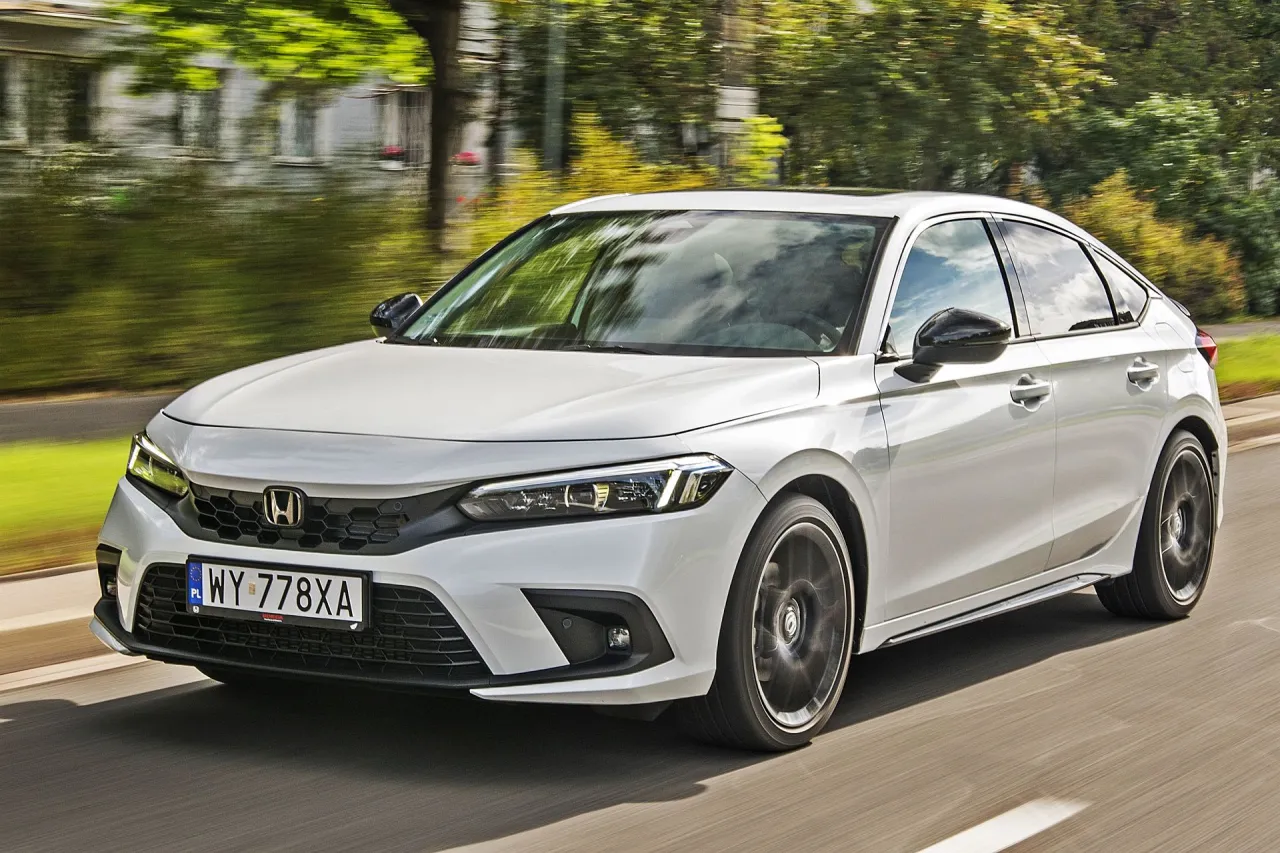 Honda Civic 11 generacja: Czy to najlepszy model na rynku kompaktów?