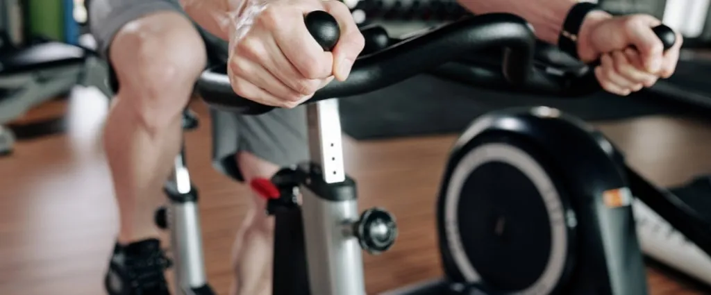 Jaki rower stacjonarny kupić, aby uniknąć złego wyboru i straty?