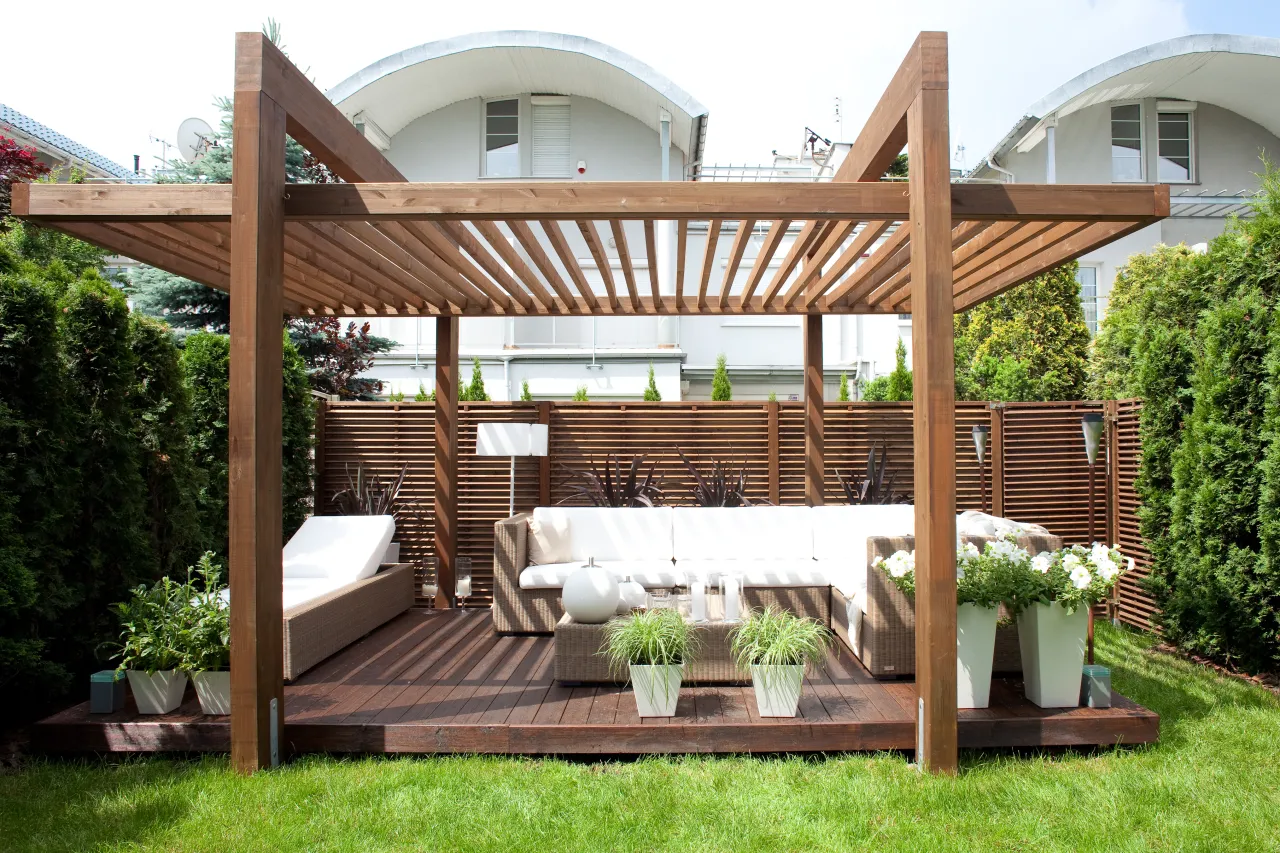 Drewniane zadaszenia tarasowe