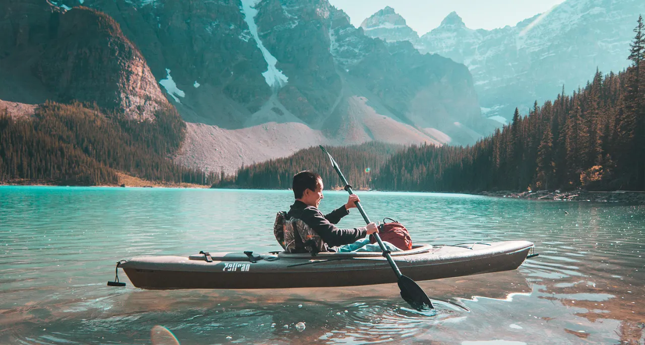 Co zabrać na spływ kajakiem, aby uniknąć nieprzyjemnych niespodzianek?