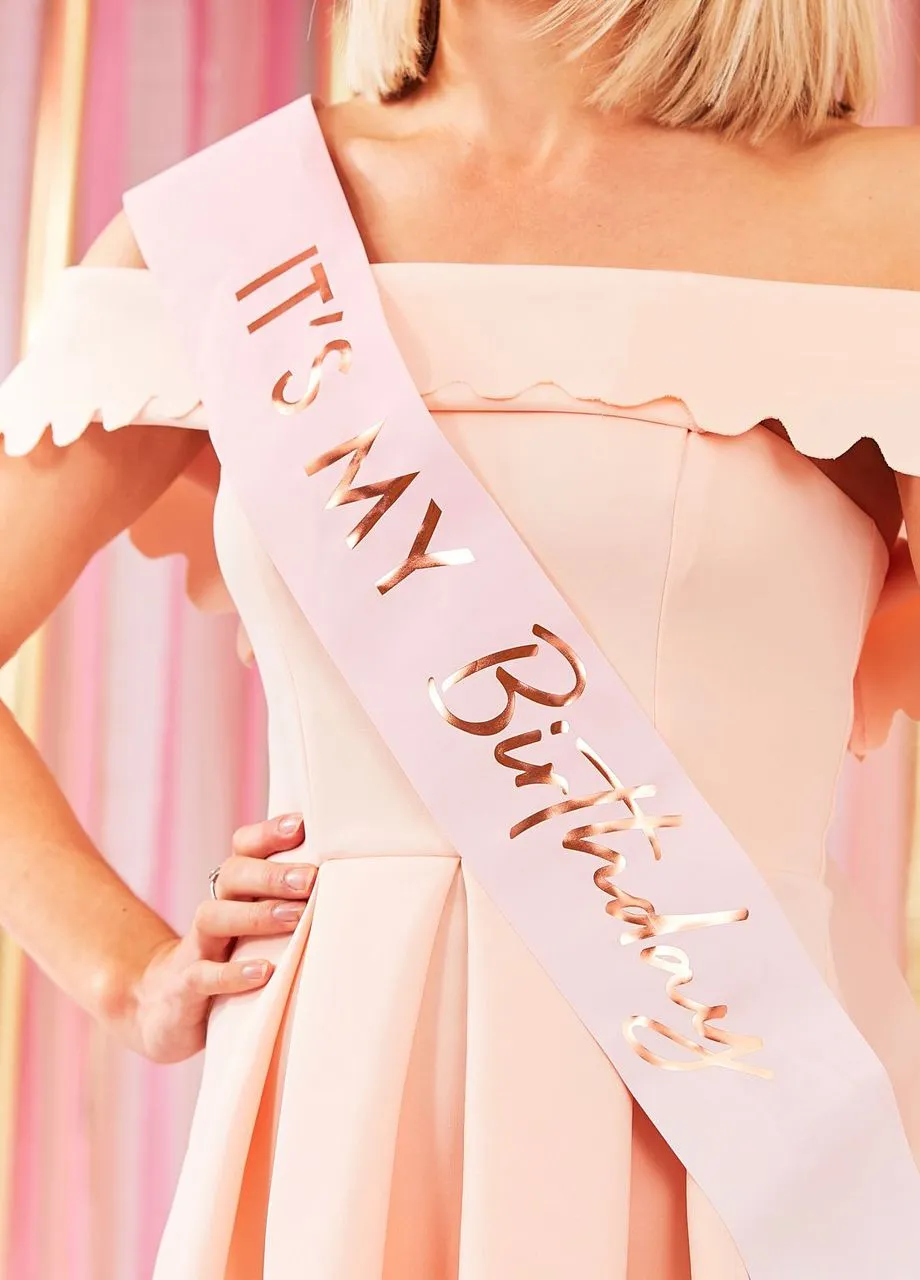 Wszystkie niezbędne dekoracje urodzinowe!