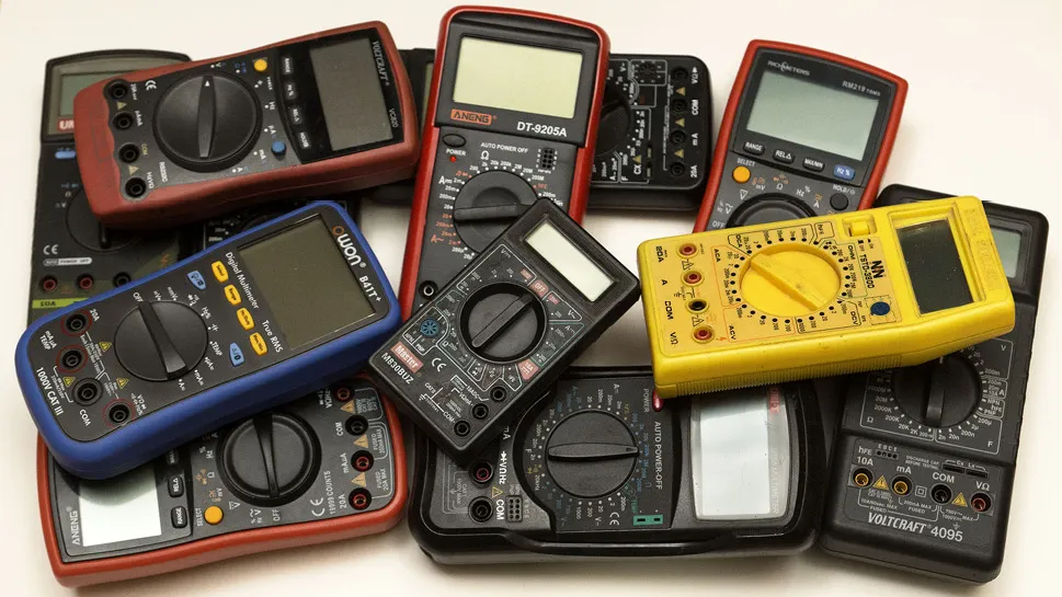 Jaki multimetr na początek: wybierz najlepszy model dla siebie
