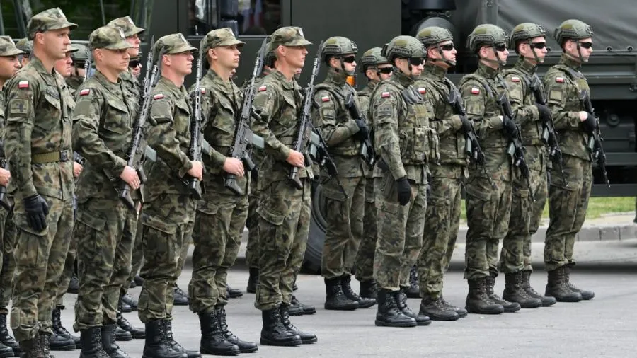 Kiedy wypłata za dobrowolną zasadniczą służbę wojskową? Sprawdź szczegóły