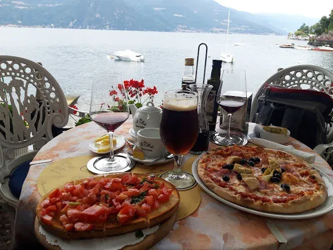 Varenna gdzie zjeść – odkryj najlepsze restauracje nad jeziorem