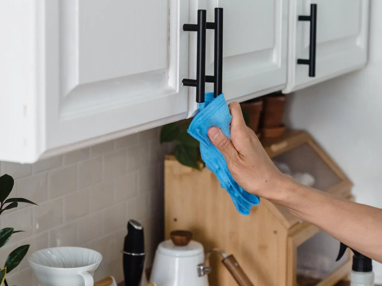 Ukryte bakterie w kuchni? 10 miejsc, o których zapominasz!