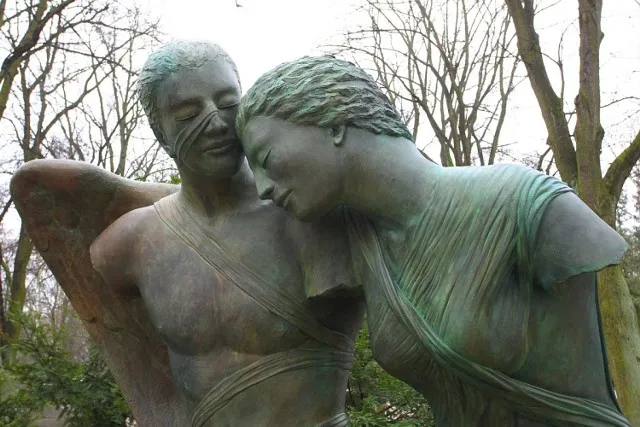 Igor Mitoraj i jego żona Anna Kowalska: nieznane fakty o ich miłości Igor Mitoraj i jego żona Anna Kowalska: nieznane fakty o ich miłości