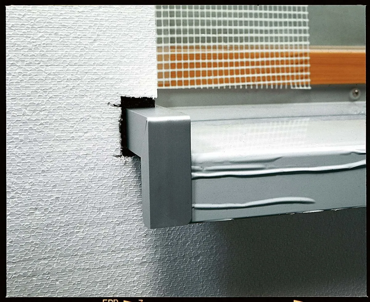 Parapety zewnętrzne przed czy po ociepleniu – uniknij kosztownych błędów