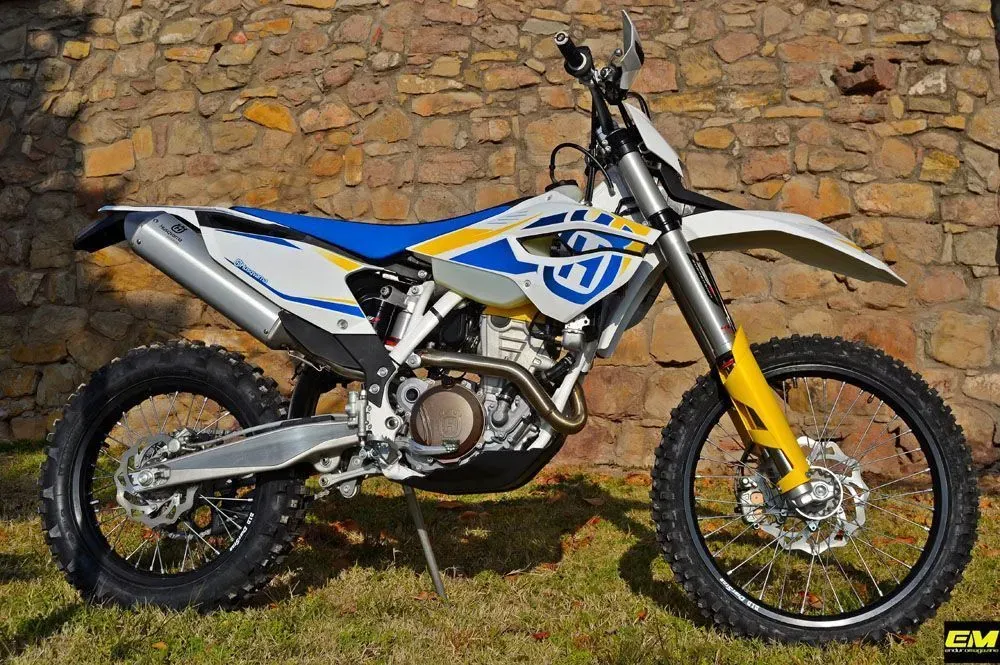 Husqvarna 250 4T - mocny motocykl enduro z niskimi kosztami utrzymania