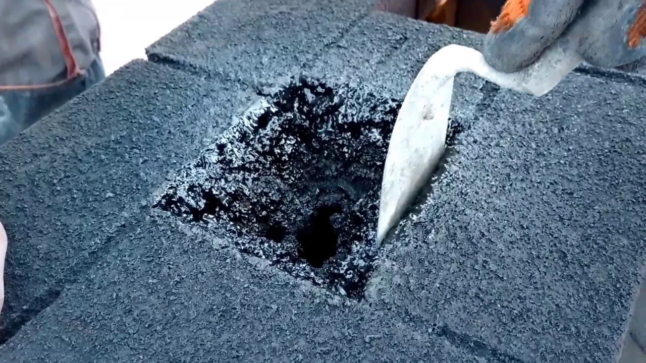 Smoła w kominie? Poznaj sekrety czystego i bezpiecznego palenia!