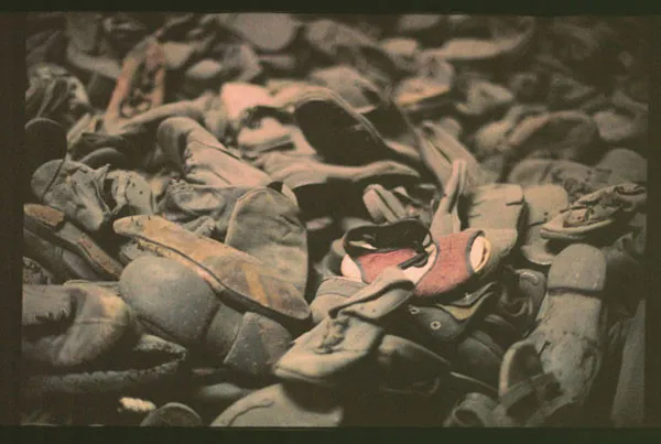 Auschwitz. Co ja tu robię? Odkryj znaczenie pamięci i traumy