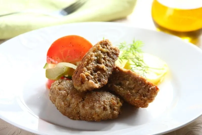 Kotlety mielone z wołowiny – łatwy przepis na pyszne danie domowe