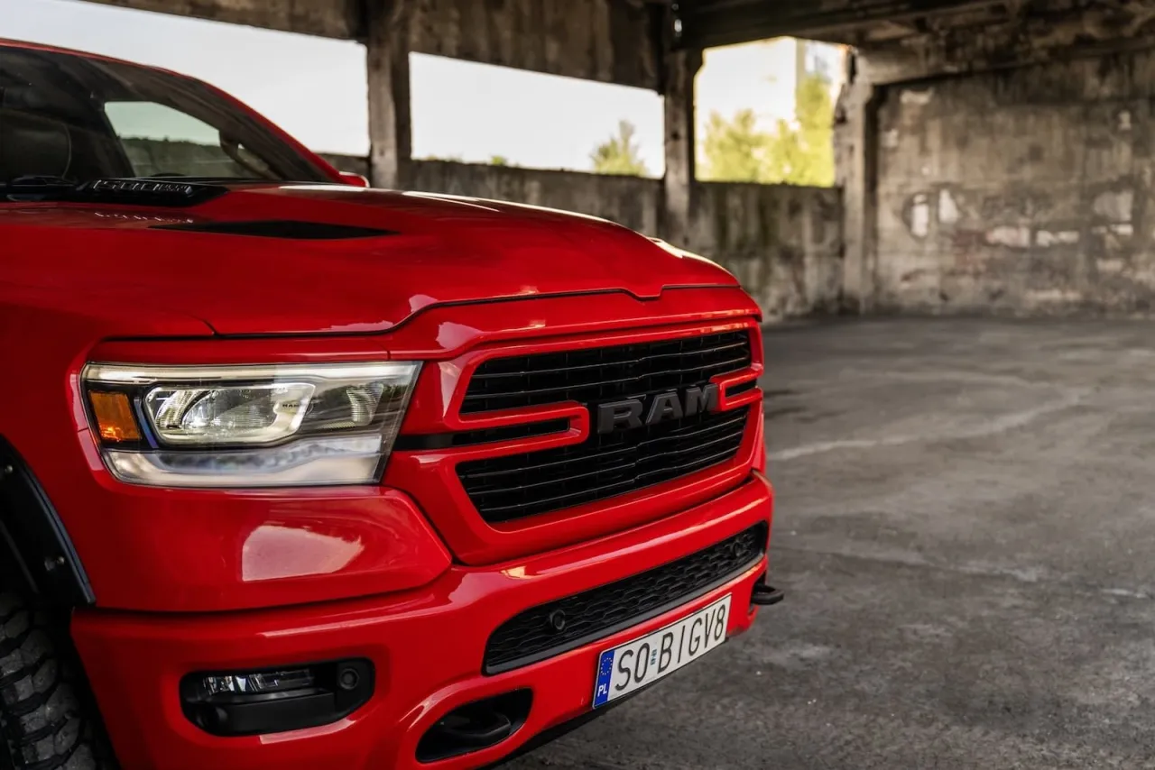 Ile kosztuje wynajem samochodu na tydzień? Sprawdź ceny w Polsce