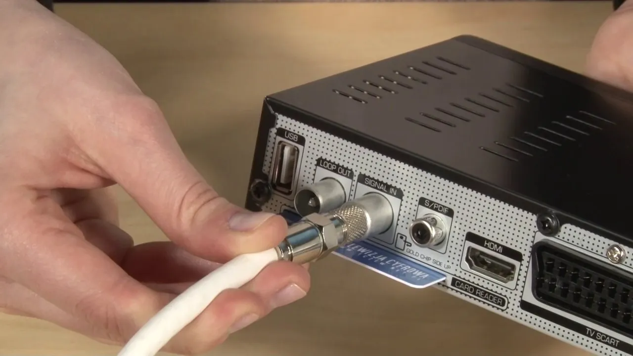 Jak podłączyć antenę naziemną do telewizora Samsung i odbierać sygnał