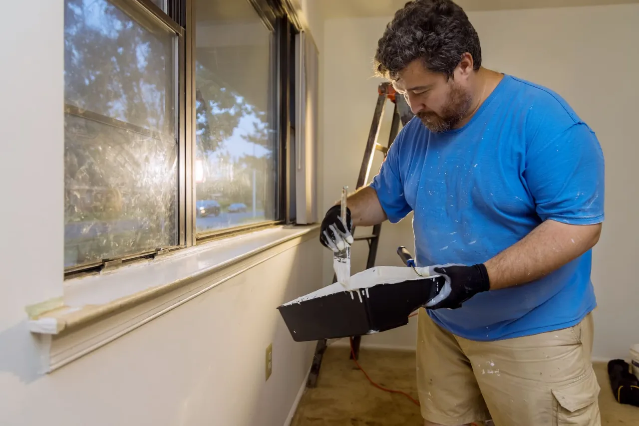 Czym pomalować drewniane parapety, aby uzyskać trwały efekt?