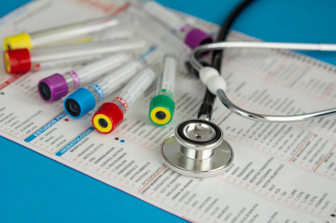 Badanie krwi u pediatry: kiedy sprawdzić poziom omega 3 dla dzieci?