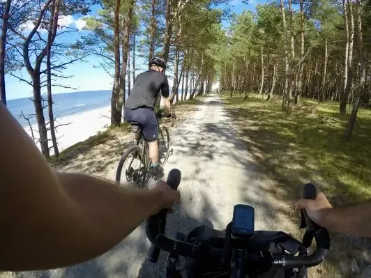 Krynica Morska gdzie leży? Odkryj jej ukryte położenie w Polsce