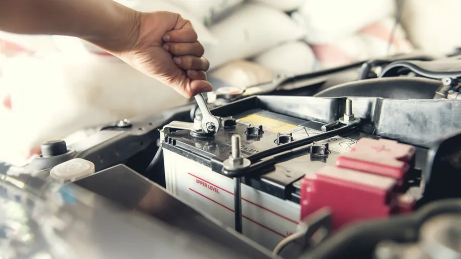 Jaki akumulator do silnika 1.2 benzyna? Kluczowe parametry i wybór