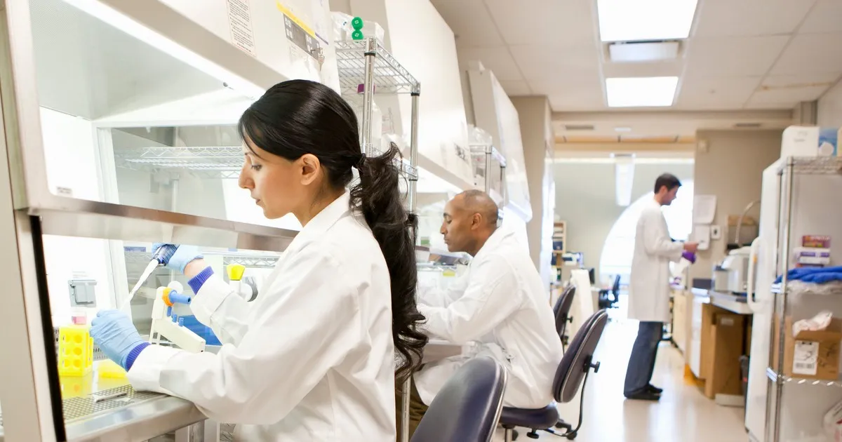 Dlaczego nie ma leku na raka? Odkryj złożoność terapii nowotworowych